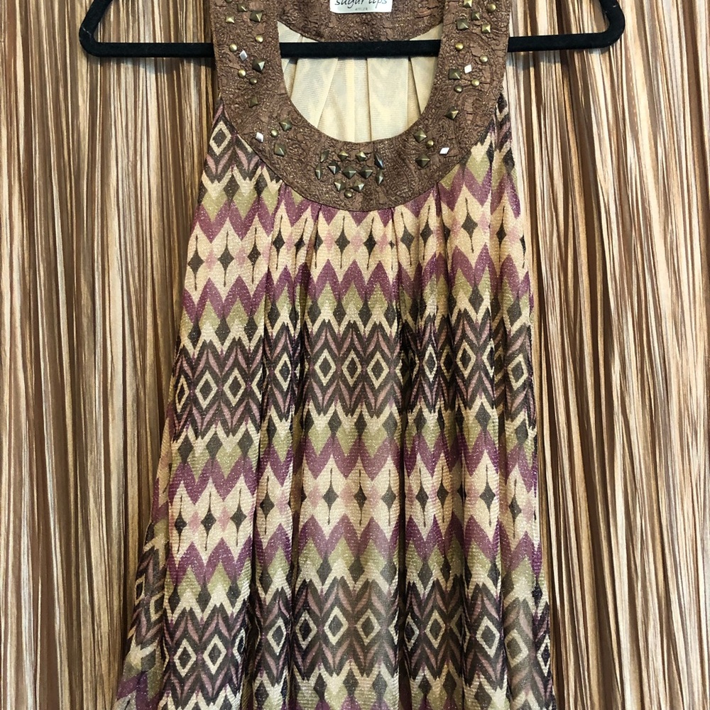 Swing lux tank